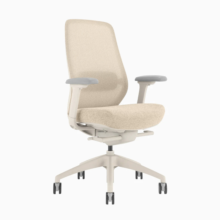 White coilflex chair desky