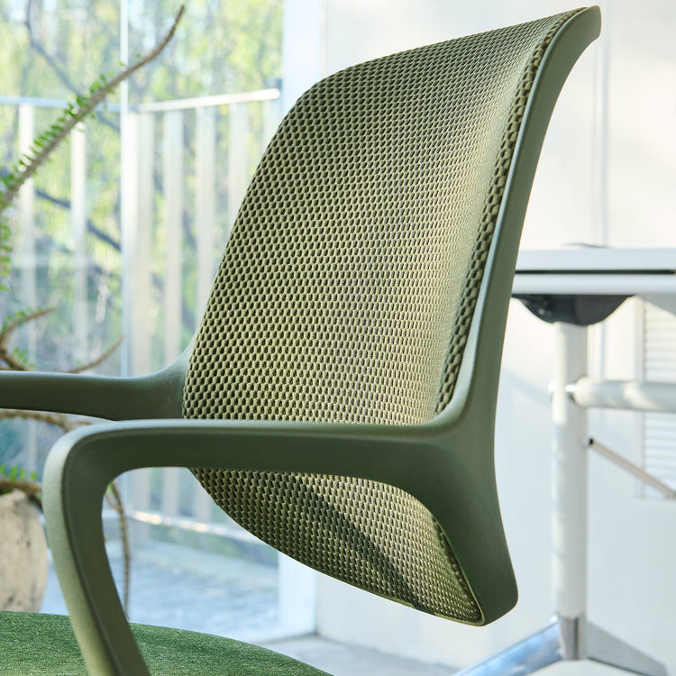Low back ergonomic office chair green - Desky