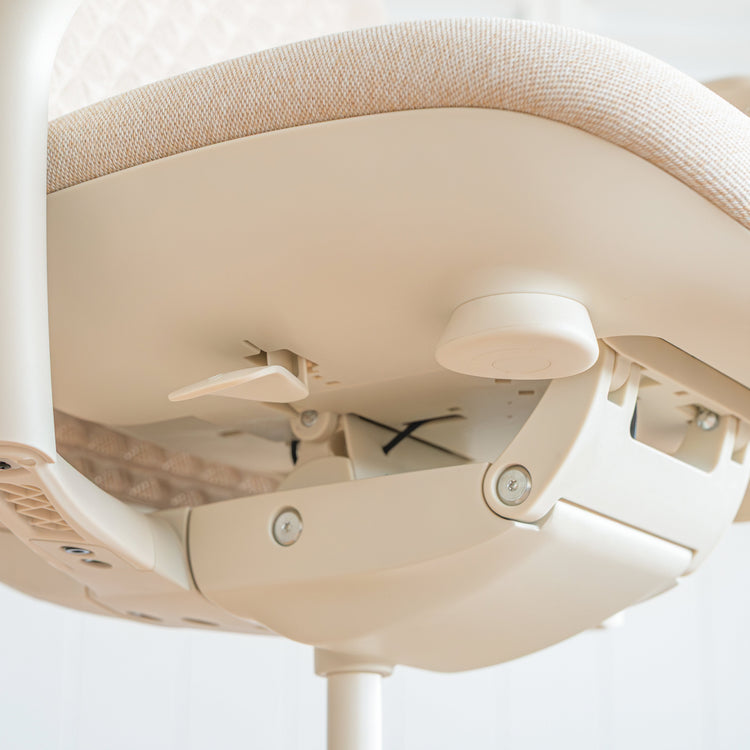 Desky Freya Ergonomic Mesh Chair
