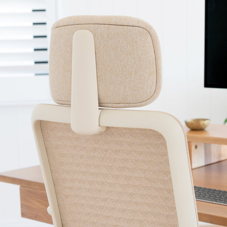 Desky Freya Ergonomic Mesh Chair